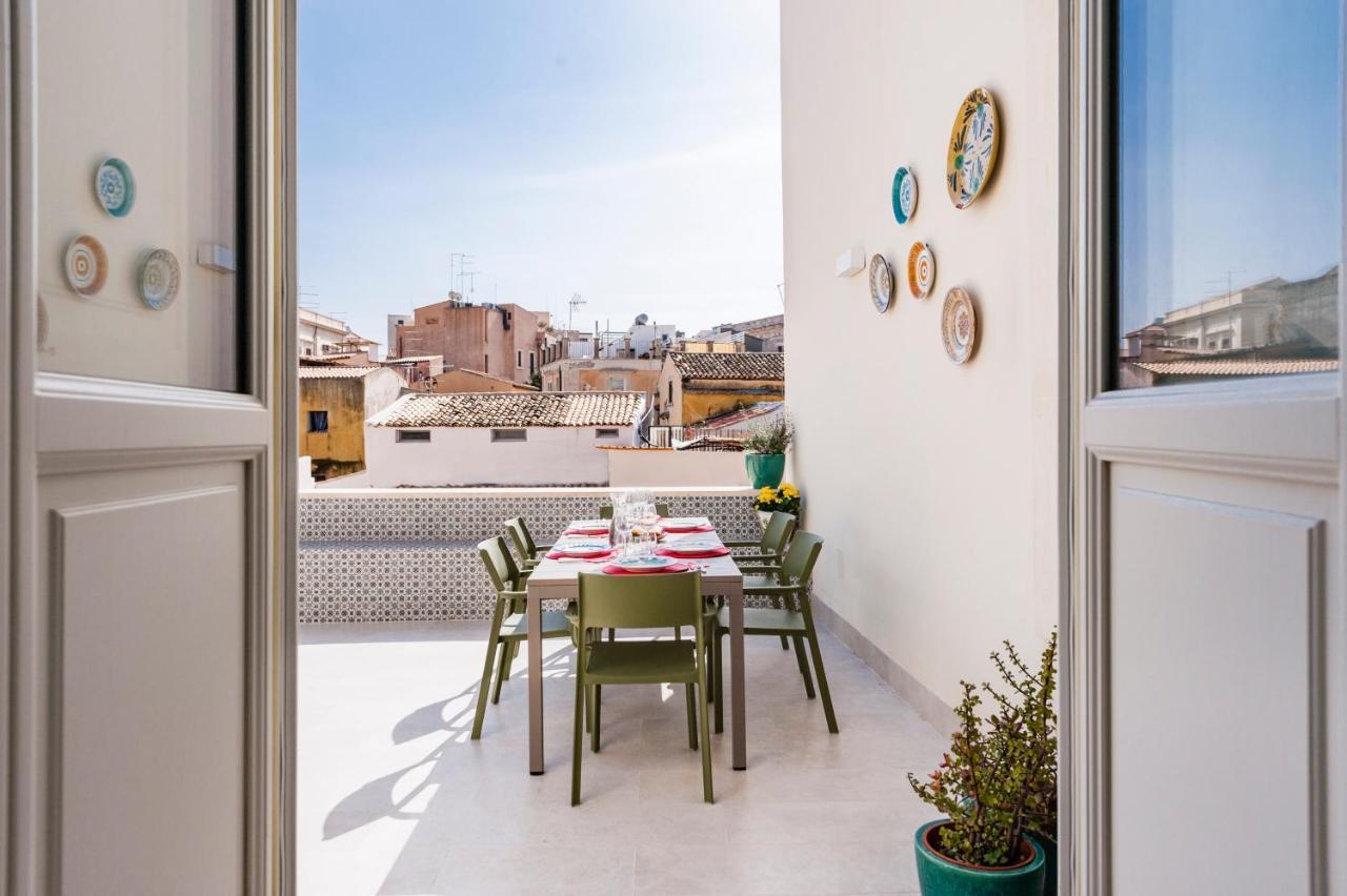 2 Soru Ortigia Holiday Home - Attico Con Terrazza Syracuse Exterior foto